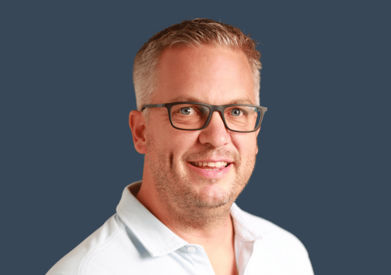 Mag. (FH) Markus Strasser